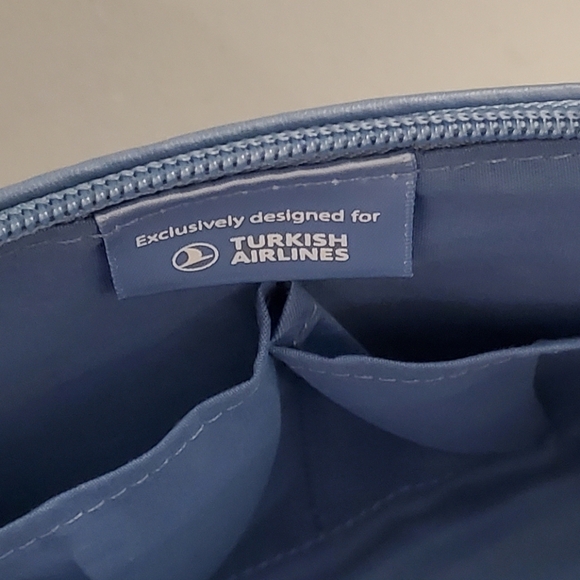 Salvatore Ferragamo Blue Cosmetic Pouch Turkish Airlines - Picture 4 of 8